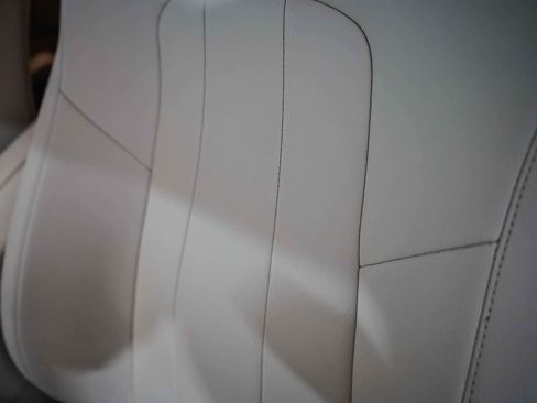 Used 2023 Mercedes-Benz GLB 250 image 25