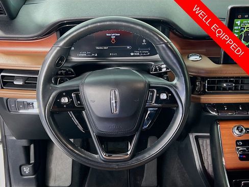Used 2020 Lincoln Aviator Reserve w/ Equipment Group 201A AWD/4WD image 11