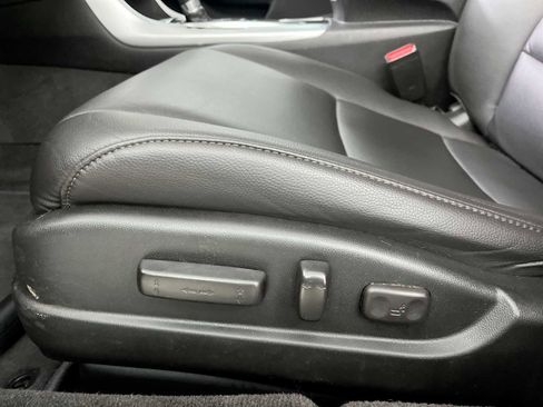 Used 2019 Acura TLX image 14