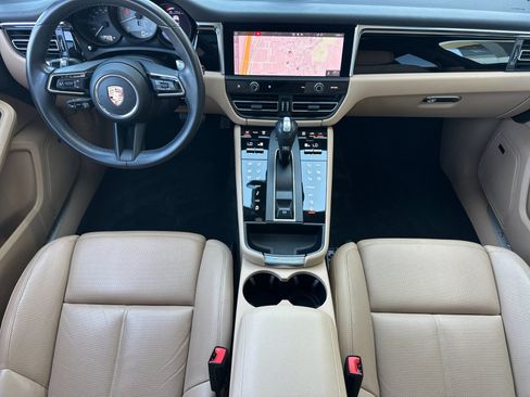 Certified 2024 Porsche Macan S AWD/4WD image 7