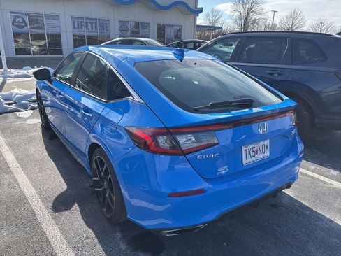 Used 2023 Honda Civic Sport Touring image 3