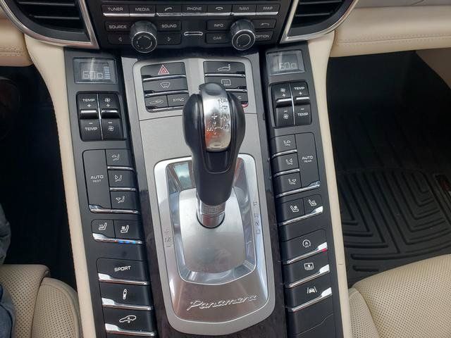 Used 2014 Porsche Panamera Turbo Executive AWD/4WD image 19