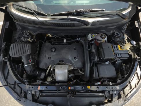 Used 2019 Chevrolet Equinox LT FWD image 24