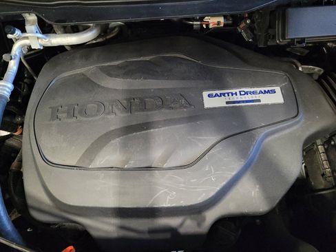 Used 2017 Honda Pilot Touring image 30