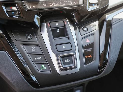 New 2026 Honda Odyssey Touring image 23