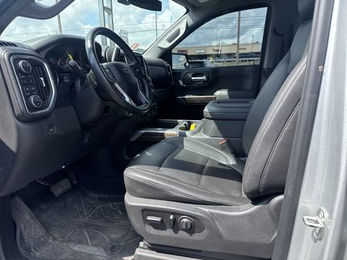 Used 2021 Chevrolet Silverado 1500 LT Trail Boss w/ Convenience Package II AWD/4WD image 12