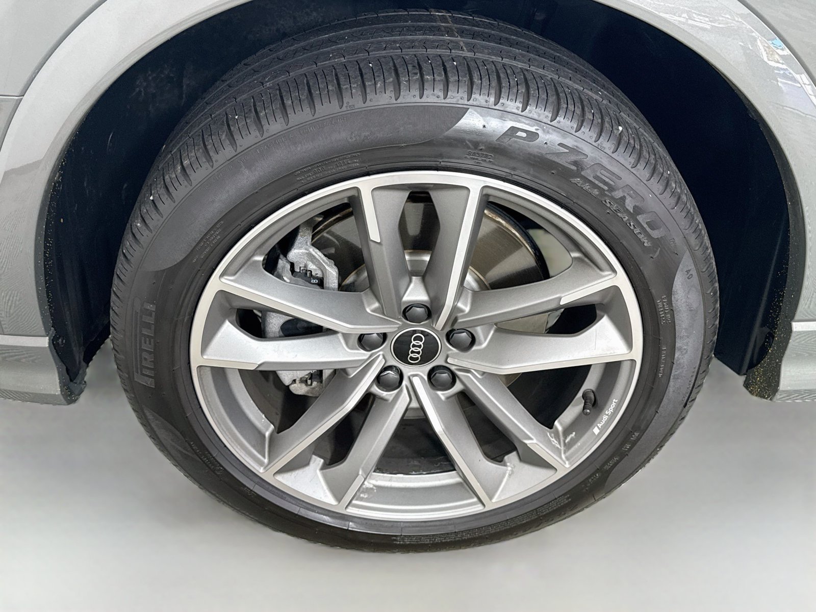 Certified 2024 Audi Q3 2.0T Premium Plus AWD/4WD image 29