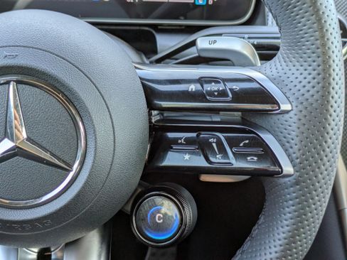 Used 2024 Mercedes-Benz GLC 43 AMG 4MATIC image 36
