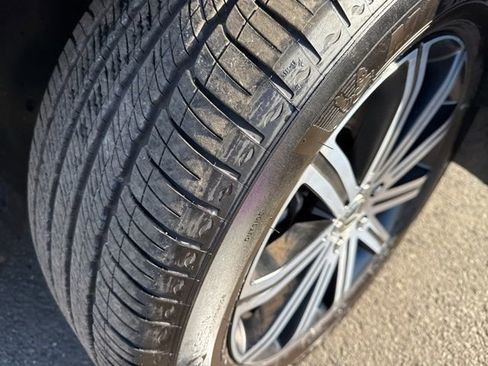 Used 2025 Mercedes-Benz GLE 350 4MATIC image 8