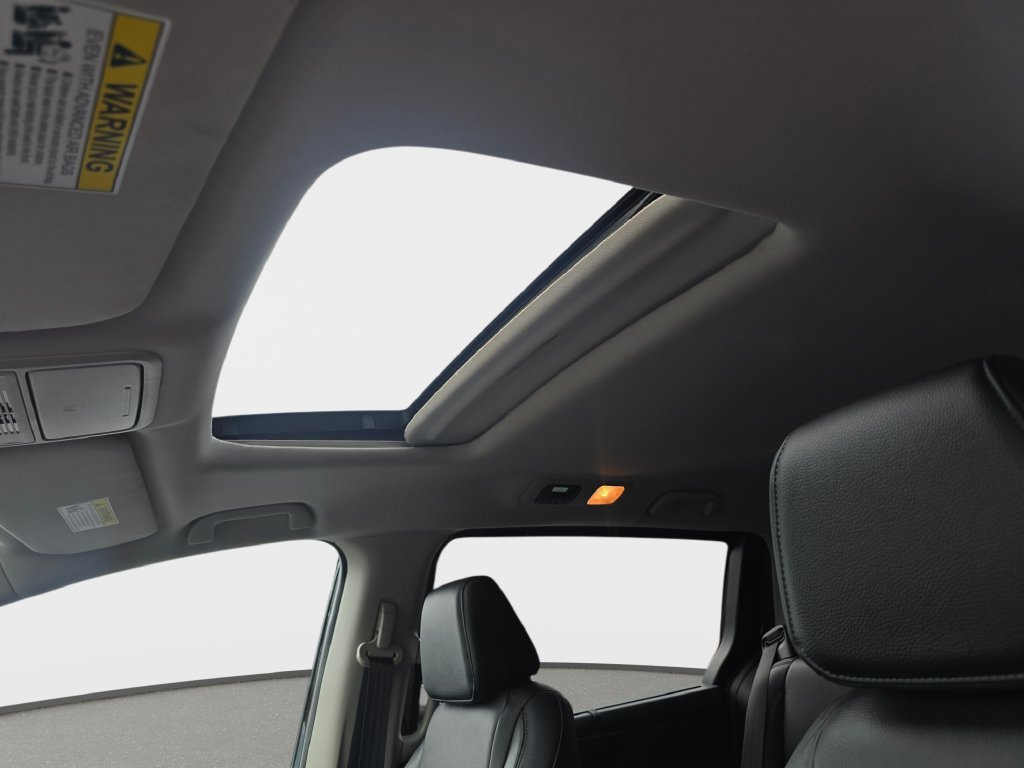 Used 2025 Honda Odyssey EX-L image 31