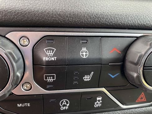 Used 2024 Jeep Wrangler Unlimited Sport AWD/4WD image 30