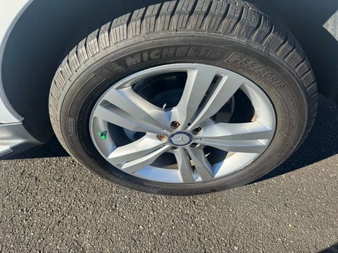 Used 2014 Mercedes-Benz ML 350 ML 350 Sport Utility 4D image 13