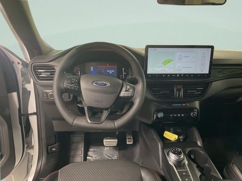 Used 2023 Ford Escape ST-Line w/ Tech Pack #1 AWD/4WD image 15