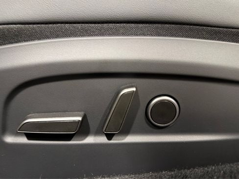 Used 2025 Tesla Model 3 Long Range RWD image 18