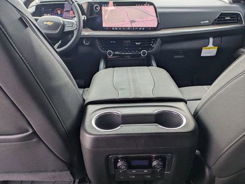 New 2026 Chevrolet Suburban High Country image 33