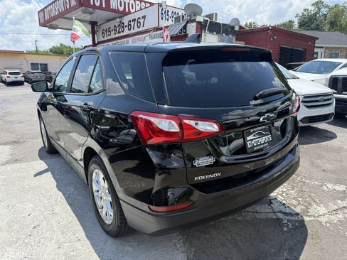 Used 2020 Chevrolet Equinox LS w/ LS Convenience Package FWD image 6