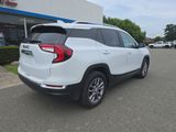 Used 2022 GMC Terrain SLT image 3