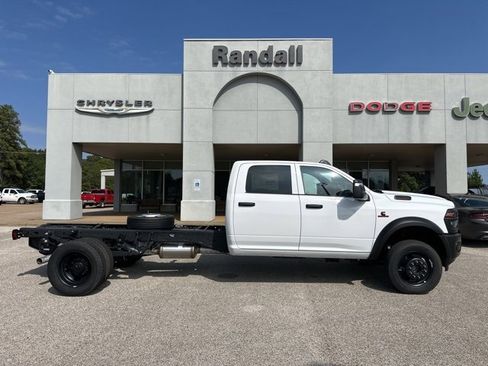 New 2026 RAM 5500 Tradesman image 8