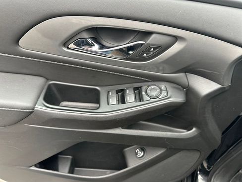 Certified 2023 Chevrolet Traverse LT image 13
