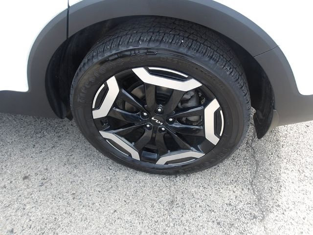 Used 2024 Kia Telluride EX w/ EX Captain's Chair Package AWD/4WD image 28