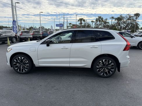 New 2026 Volvo XC60 T8 Ultra w/ Protection Package Premier image 6