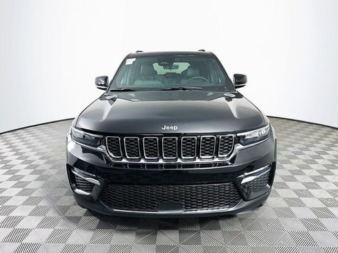 New 2025 Jeep Grand Cherokee Limited image 3