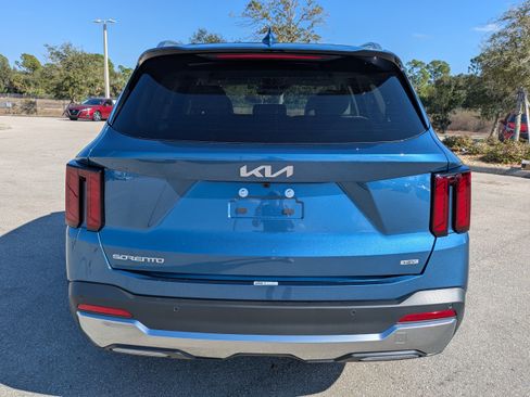 New 2026 Kia Sorento EX AWD/4WD image 6