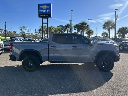 Used 2024 Chevrolet Silverado 1500 ZR2 w/ Technology Package image 17