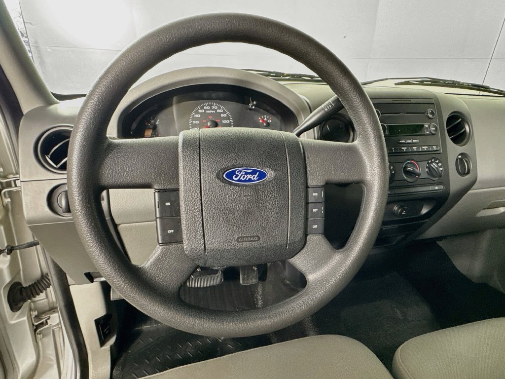 Used 2004 Ford F150 XLT RWD image 11