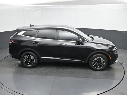 Used 2025 Kia Sportage LX AWD/4WD image 31