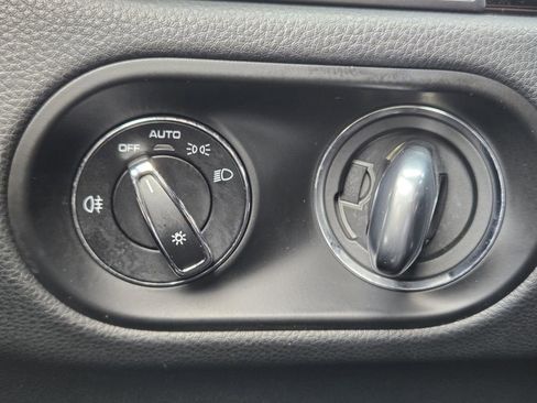 Used 2023 Porsche Macan image 27