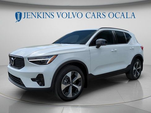New 2026 Volvo XC40 B5 Plus w/ Protection Package Premier AWD/4WD image 7