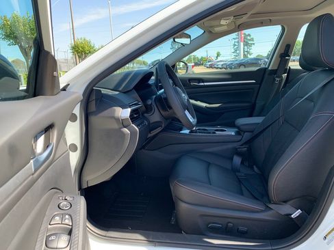 New 2026 Nissan Altima 2.5 SR w/ SR Premium Package FWD image 20