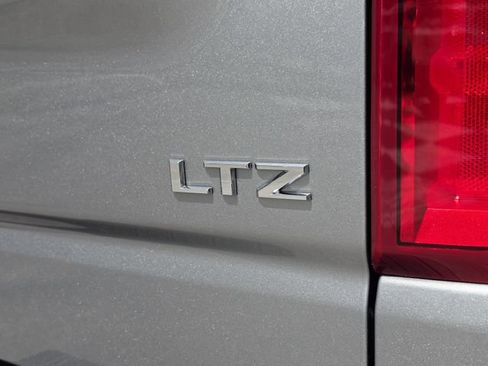 New 2026 Chevrolet Silverado 1500 LTZ w/ LTZ Premium Package AWD/4WD image 12