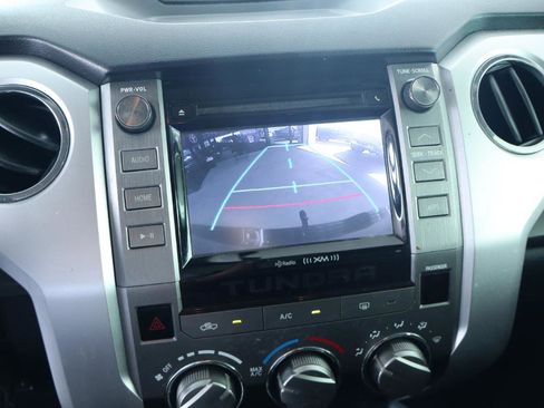 Used 2015 Toyota Tundra SR5 w/ SR5 Upgrade Package RWD image 26