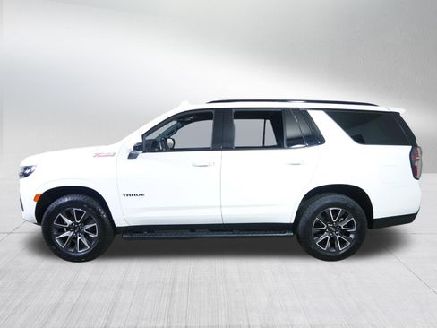 Certified 2022 Chevrolet Tahoe Z71 w/ Luxury Package AWD/4WD image 4