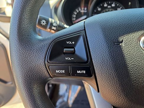 Used 2014 Kia Rio LX FWD image 22