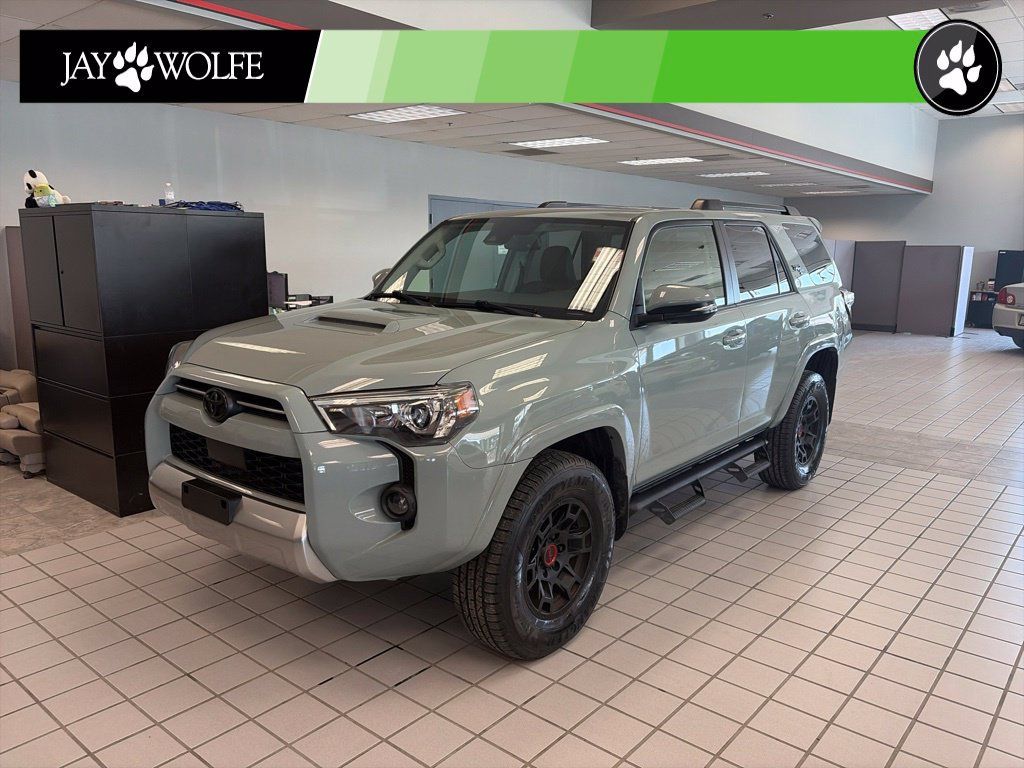 Used 2022 Toyota 4Runner TRD Off-Road Premium w/ TRD Black Wheel Package (TMS) AWD/4WD image 5