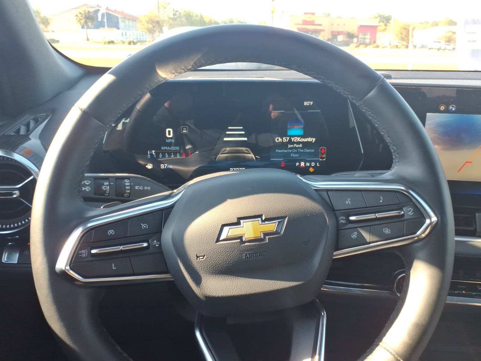 Used 2025 Chevrolet Equinox LT FWD image 27