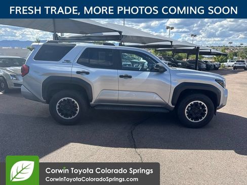 Used 2025 Toyota 4Runner TRD Off-Road Premium AWD/4WD image 2