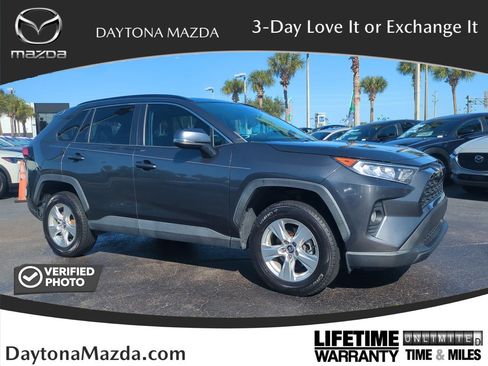 Used 2021 Toyota RAV4 XLE image 1