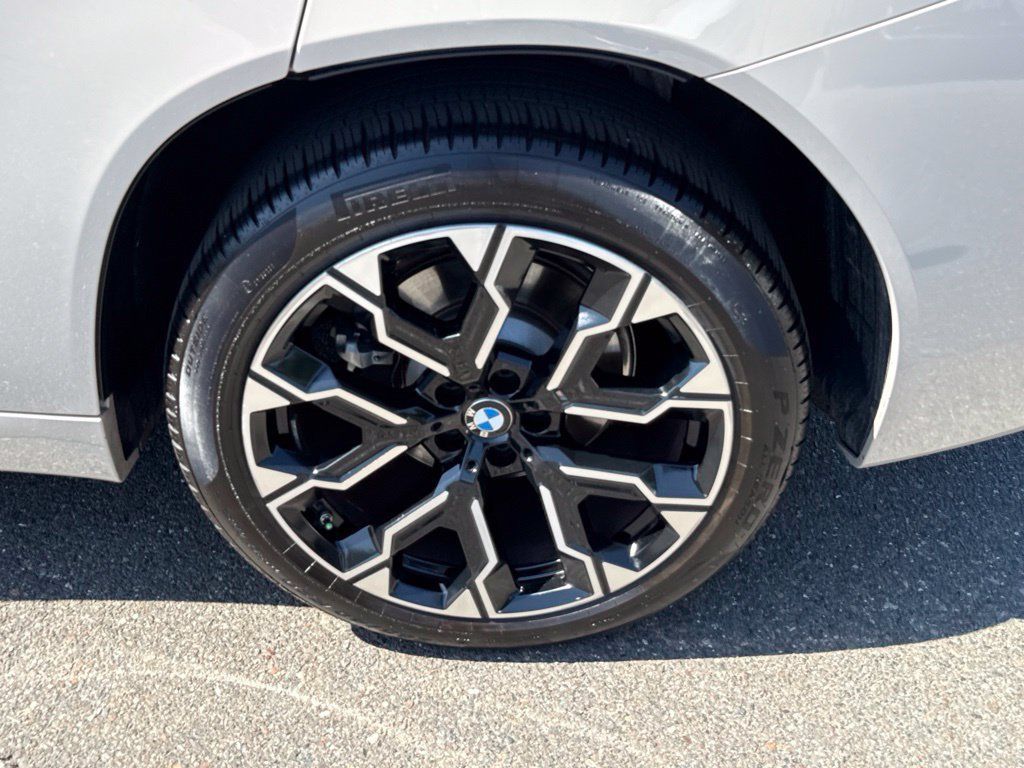 Used 2026 BMW X3 xDrive30i w/ M Sport Package AWD/4WD image 14