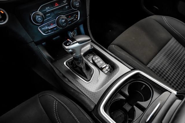 Used 2017 Dodge Charger R/T RWD image 28