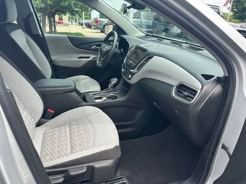 Used 2022 Chevrolet Equinox LS FWD image 26
