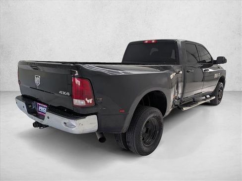 Used 2017 RAM 3500 Tradesman w/ Chrome Appearance Group image 4