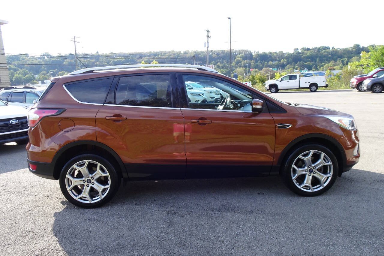 Used 2017 Ford Escape Titanium w/ Equipment Group 301A AWD/4WD image 5
