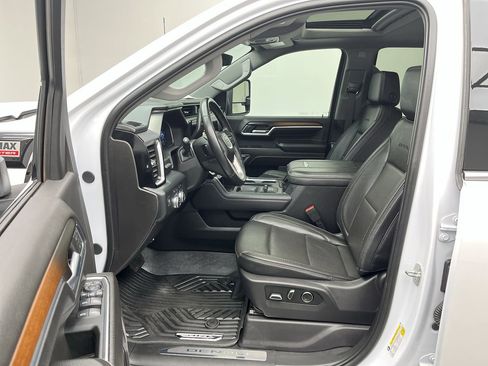 Certified 2024 GMC Sierra 3500 Denali w/ Technology Package image 3