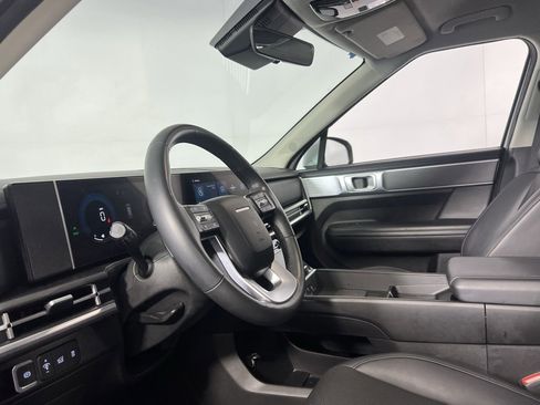 Used 2025 Hyundai Santa Fe SEL image 21