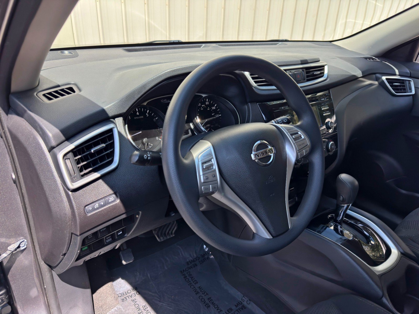 Used 2015 Nissan Rogue S AWD/4WD image 12