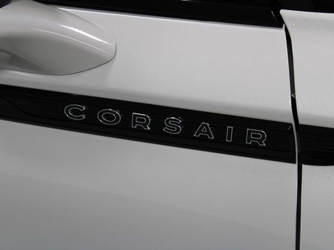 New 2026 Lincoln Corsair Premiere image 11